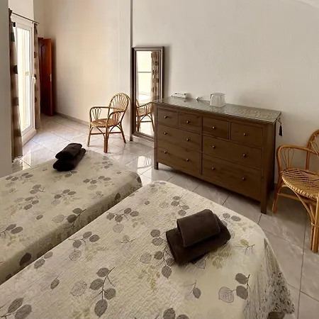 Appartement 2 Bedroom In Castle Harbour C205 Los Cristianos (Tenerife)