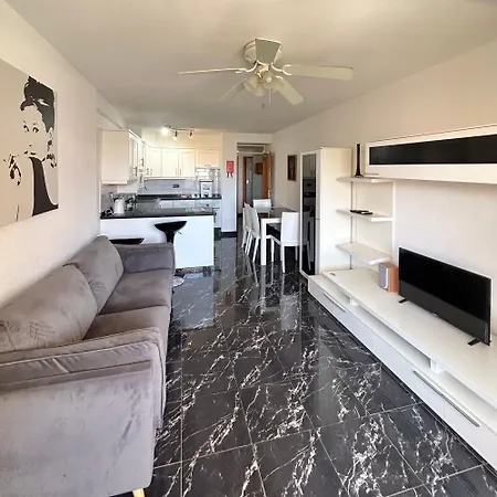 2 Bedroom In Castle Harbour C205